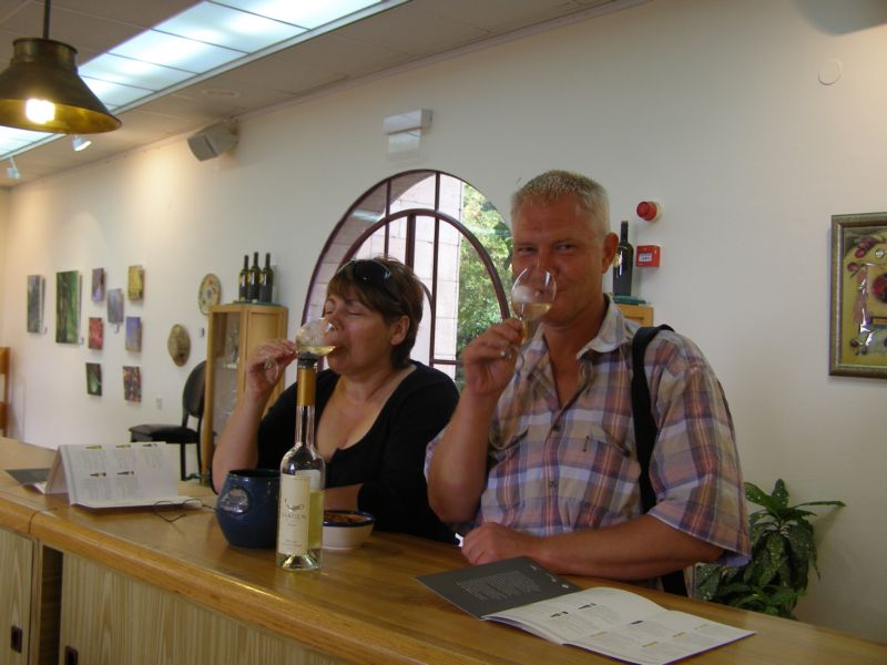 Наши гости на винном заводе. Кацрин. Израиль.