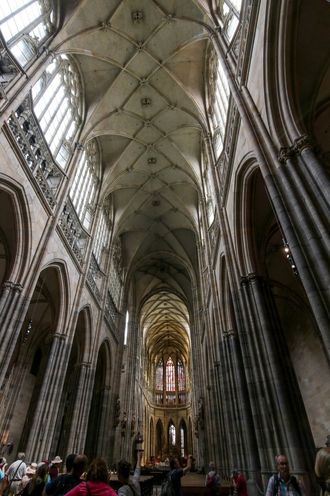 Внутри собора Святого Вита в Праге