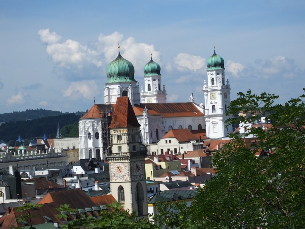 Ратуша, Собор Святого Стефана. Пассау. Бавария. Организованный тур в Баварию и Верхнюю Австрию.