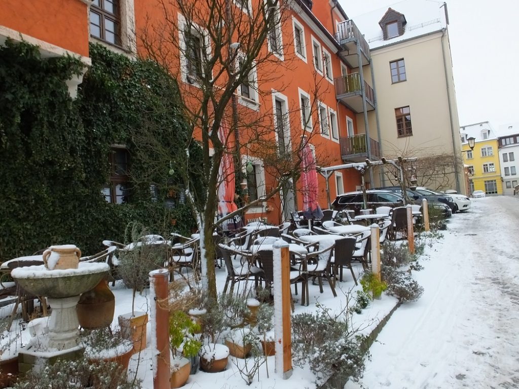Кафе зимой. Баутцен. Тур в Германию.