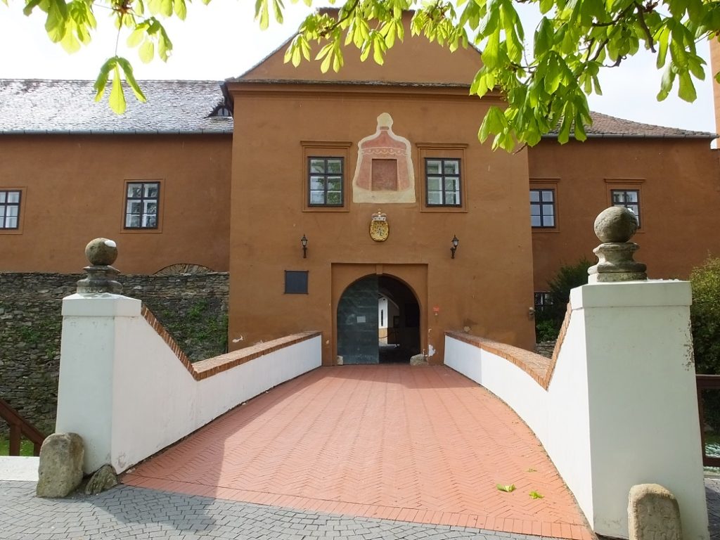 Замок Кёсег. Венгрия.
