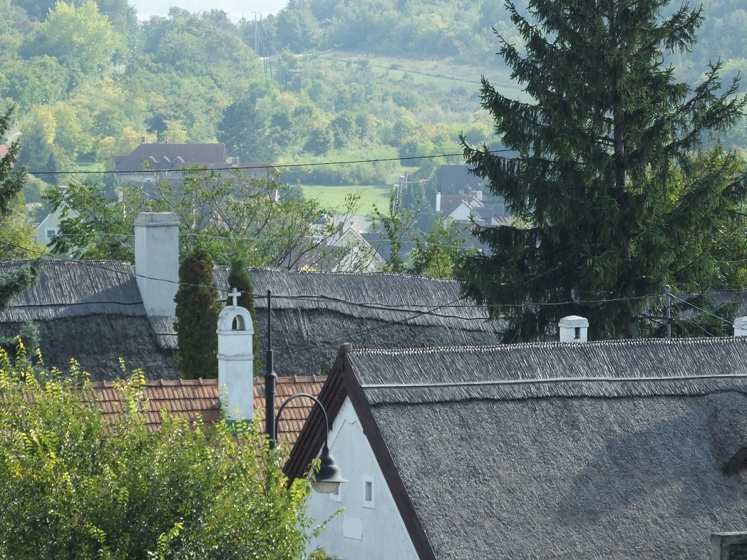 Плюшевые крыши из камыша. Тихань. Венгрия.
