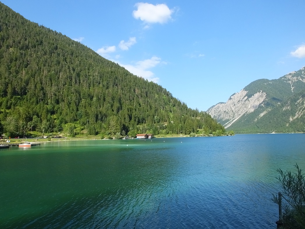 Очаровательное озеро План (Plansee). Тироль. Австрия.